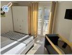 Apartmaji Kiwi - Rogoznica Hrvaka