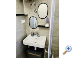 Apartmaji Kiwi - Rogoznica Hrvaka
