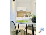 Apartmaji Kiwi - Rogoznica Hrvaka