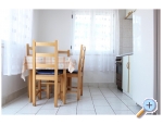Apartmaji Tomy - Rogoznica Hrvaka