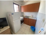 Apartmaji Viktor - Rogoznica Hrvaka