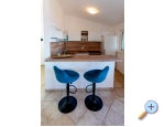 Captains Haus 2 - Rogoznica Kroatien