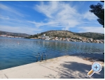 Captains Haus 2 - Rogoznica Kroatien