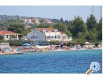 Doogaloo Apartmaji - Rogoznica Hrvaka