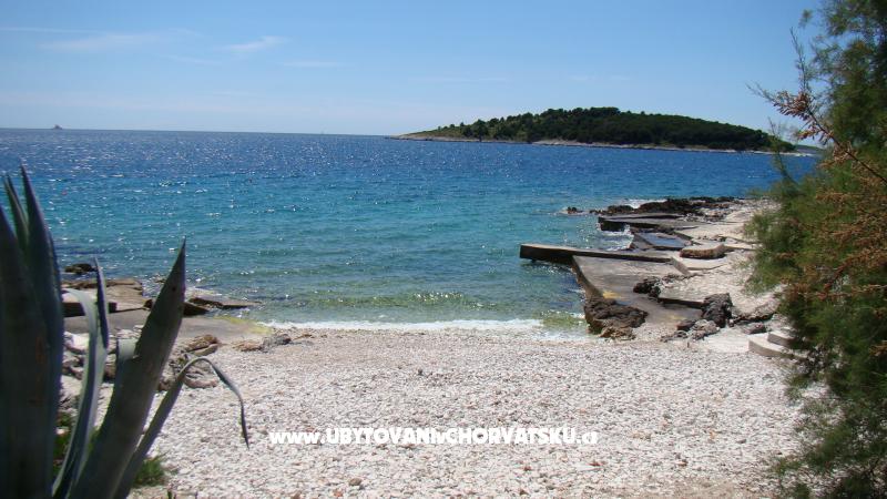 Dům Two Cypresses – ubytování Rogoznica, Chorvatsko – foto 3