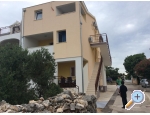 Apartmaji Iva - Rogoznica Hrvaka