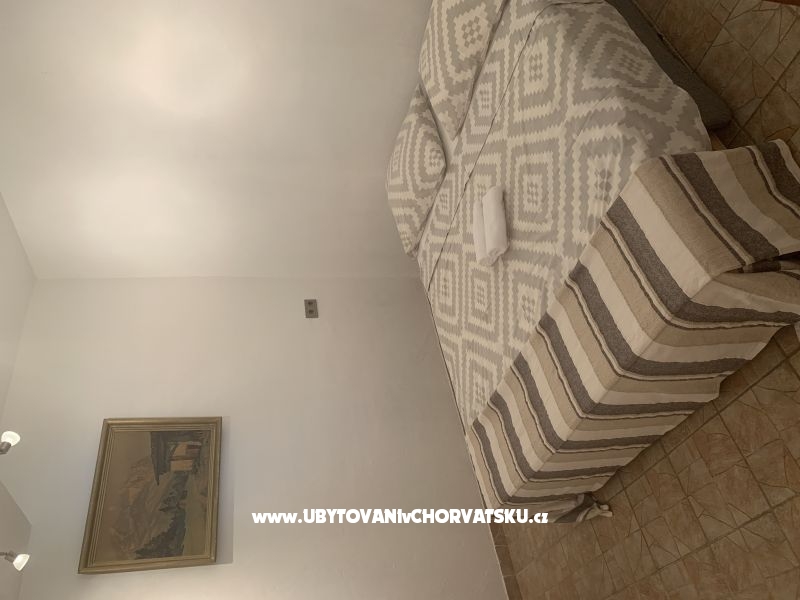 Kuća Lucija – Ferienwohnung Rogoznica, Kroatien – Foto 3