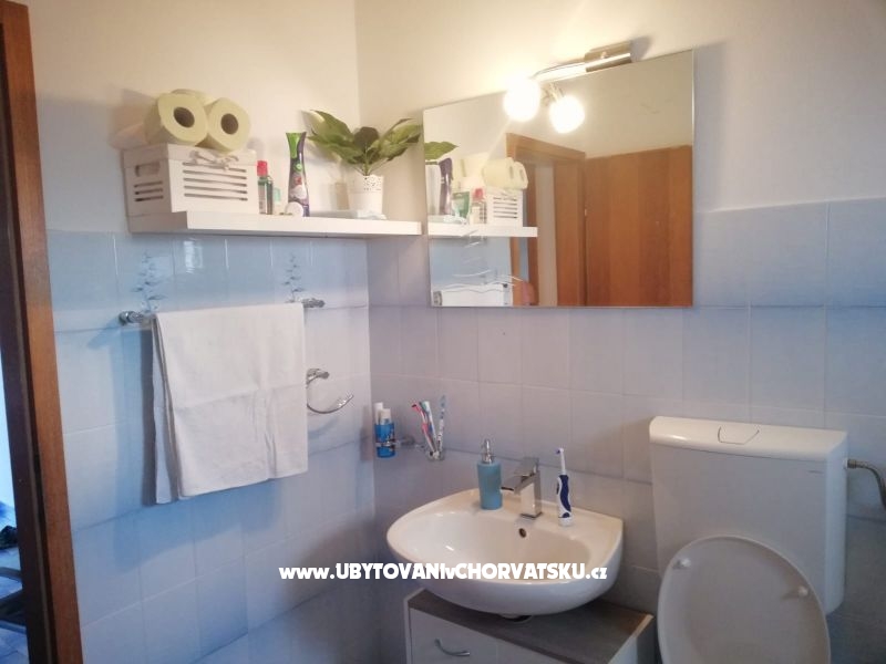 Kuća Roko – Ferienwohnung Rogoznica, Kroatien – Foto 9