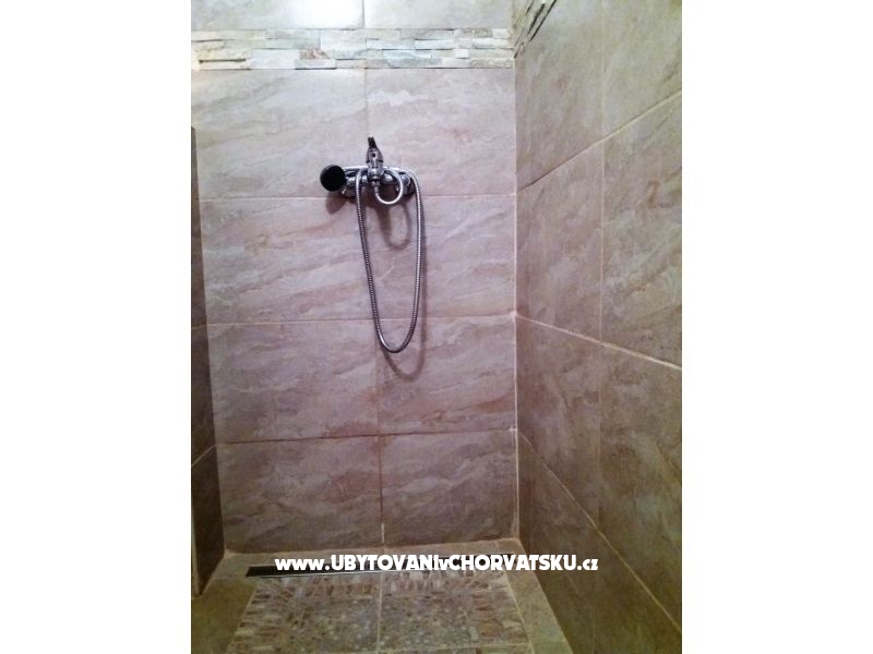 Marty  Ferienwohnungen – Ferienwohnung Rogoznica, Kroatien – Foto 3