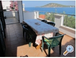Mezaroca Apartmaji - Rogoznica Hrvaka