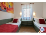 Villa Marina + pool - Rogoznica Kroatien