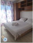 Apartmaji Triton - Rogoznica Hrvaka