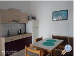 Apartmaji Triton - Rogoznica Hrvaka