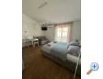 Apartmaji Triton - Rogoznica Hrvaka