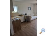 Apartmaji Triton - Rogoznica Hrvaka