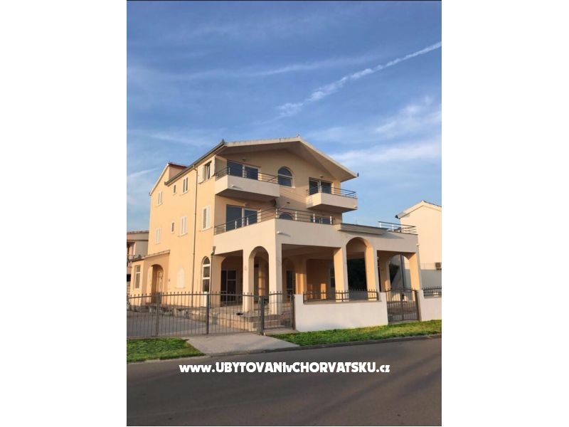 Villa Marina – Ferienwohnung Rogoznica, Kroatien – Foto 1