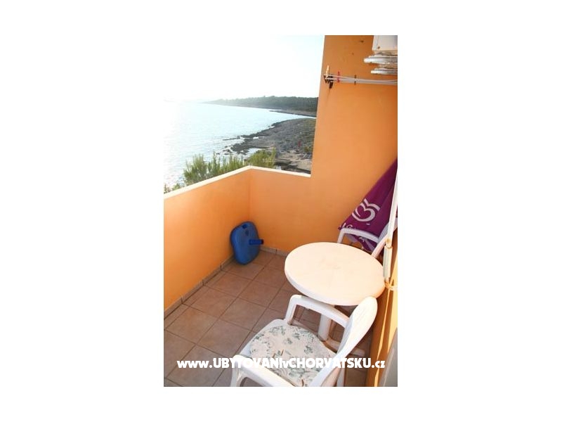 Villa Rtic – Ferienwohnung Rogoznica, Kroatien – Foto 13