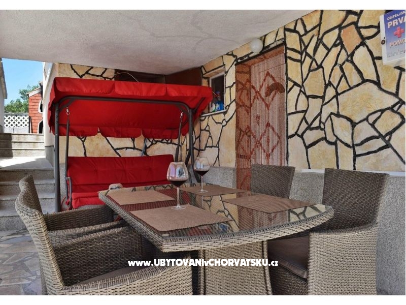 Villa Vuckovic – Ferienwohnung Rogoznica, Kroatien – Foto 3