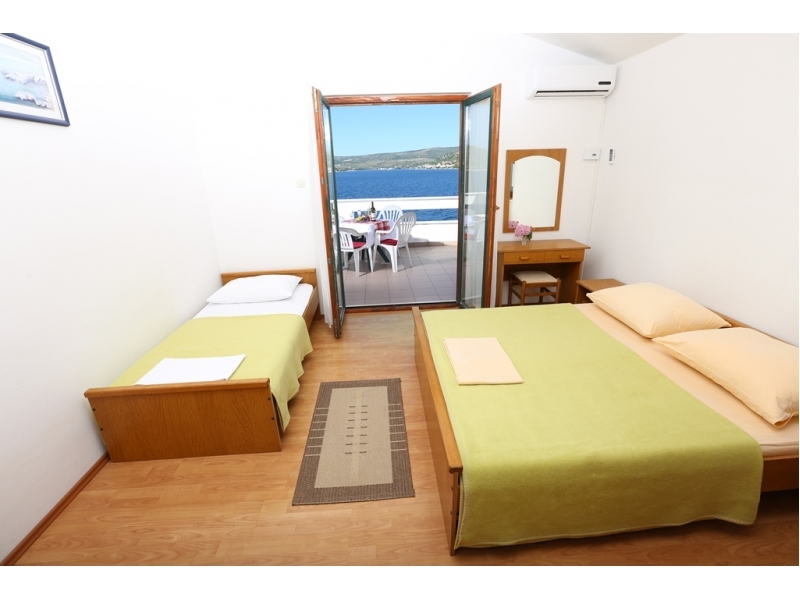 Vinka apartments DIREKT NA PLAI - Rogoznica Croatie