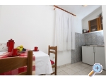 Vinka apartments DIREKT NA PLAI - Rogoznica Kroatien