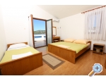 Vinka apartments DIREKT NA PLAI - Rogoznica Kroatien