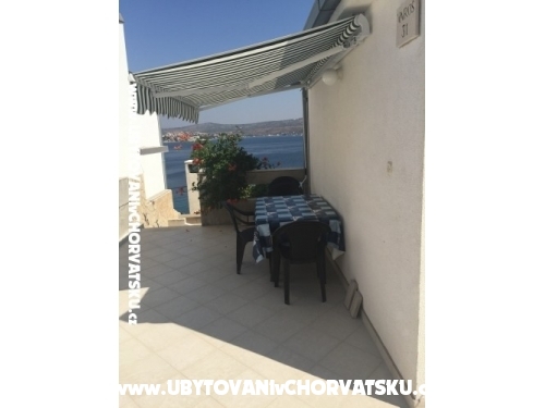 Vinka apartments DIREKT NA PLAI - Rogoznica Croatie