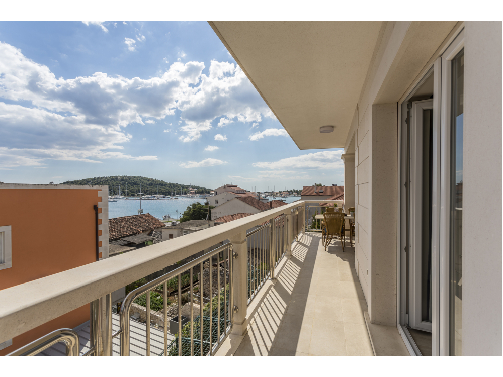 Flores Luxury Suites - Rogoznica Horvtorszg