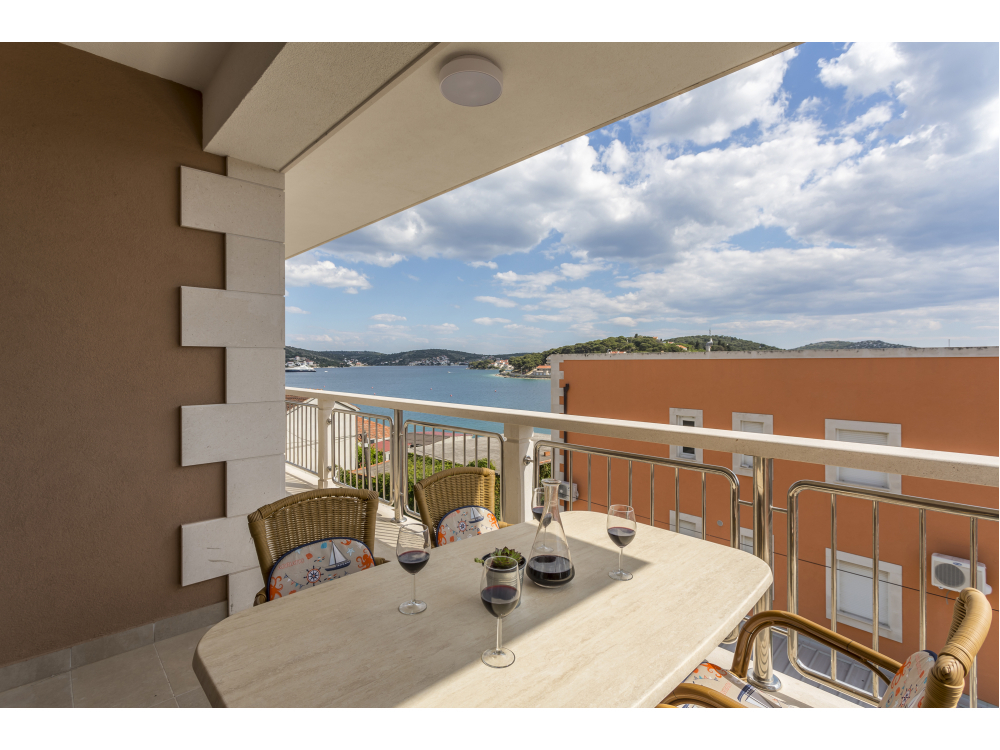 Flores Luxury Suites - Rogoznica Horvtorszg