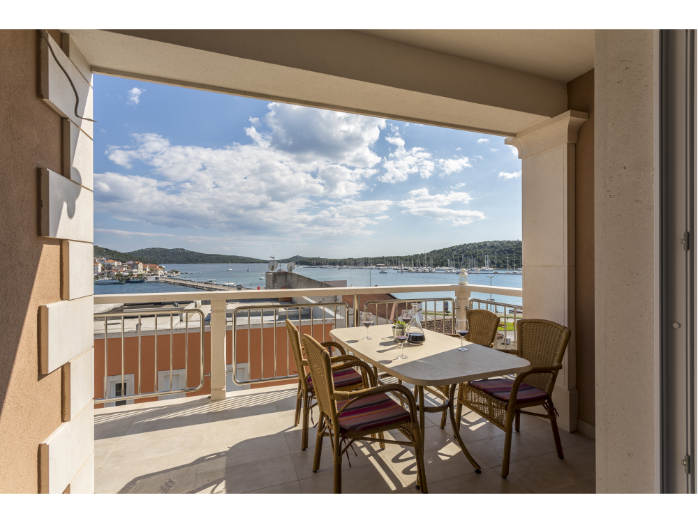 Flores Luxury Suites - Rogoznica Horvtorszg
