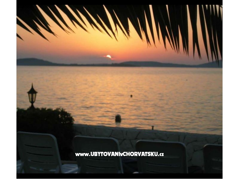 Apartment Manuela (vila Doni) – Ferienwohnung Sibenik, Kroatien – Foto 2