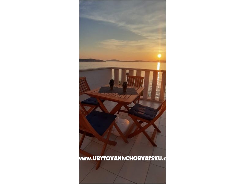 Apartment Manuela (vila Doni) – Ferienwohnung Sibenik, Kroatien – Foto 6