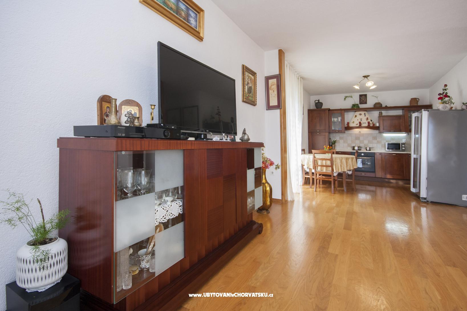 Apartment Nino 2 – Ferienwohnung Sibenik, Kroatien – Foto 1