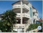 Apartma by the sea with a seaview - ibenik Hrvaka