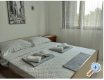Appartement by the sea with a seaview - ibenik Kroatien