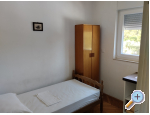 Appartement by the sea with a seaview - ibenik Kroatien
