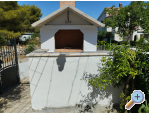 Appartement by the sea with a seaview - ibenik Kroatien
