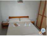 Appartement by the sea with a seaview - ibenik Kroatien