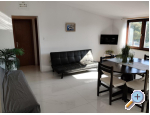 Apartma by the sea with a seaview - ibenik Hrvaka