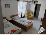 Appartement by the sea with a seaview - ibenik Kroatien