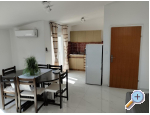 Appartement by the sea with a seaview - ibenik Kroatien