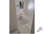 Appartement by the sea with a seaview - ibenik Kroatien