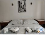 Apartma by the sea with a seaview - ibenik Hrvaka