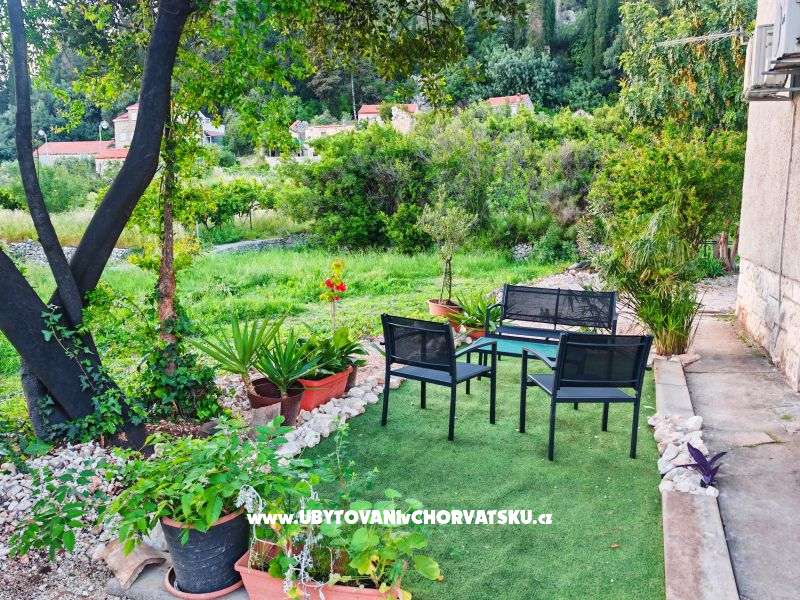 Garden view apart.150m from beach – Ferienwohnung Slano, Kroatien – Foto 1