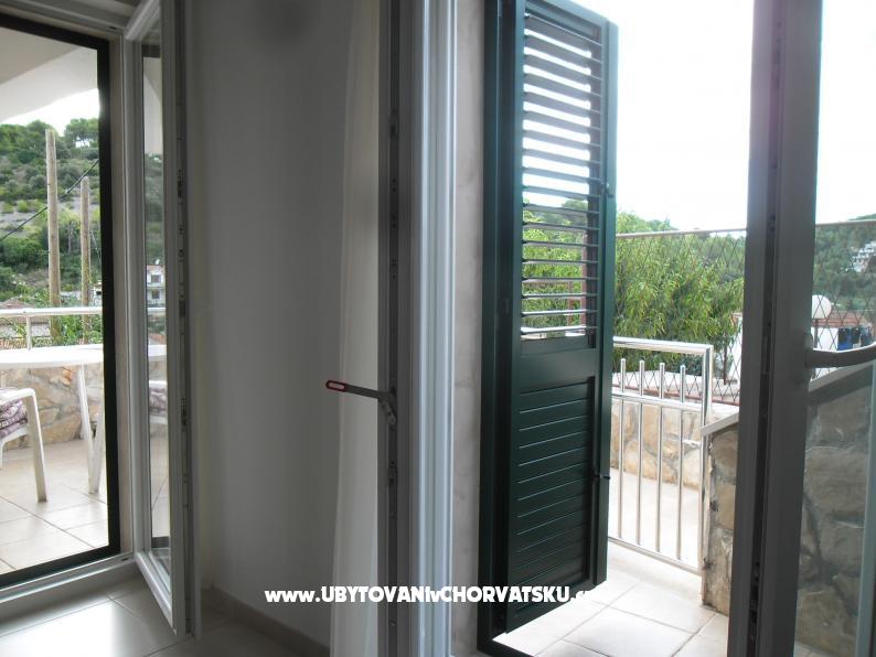 Appartements Dragun Stomorska – Ferienwohnung Insel Solta, Kroatien – Foto 3