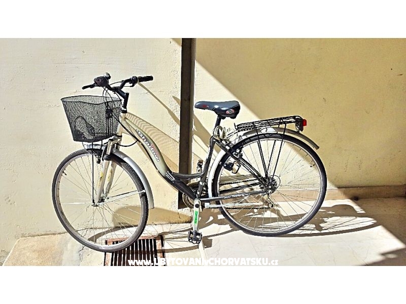 Luxury , with garden! Aenona – Ferienwohnung Split, Kroatien – Foto 12