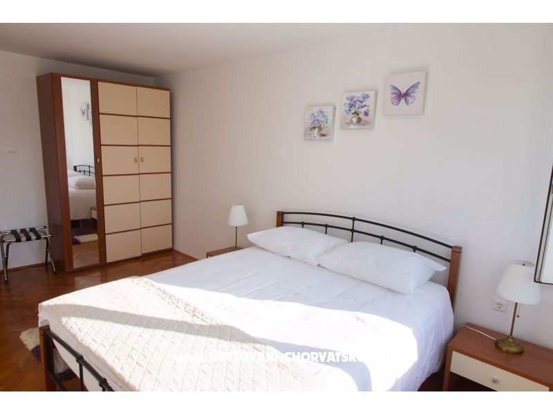 Spacious Appartement in City Center  – Ferienwohnung Split, Kroatien – Foto 13