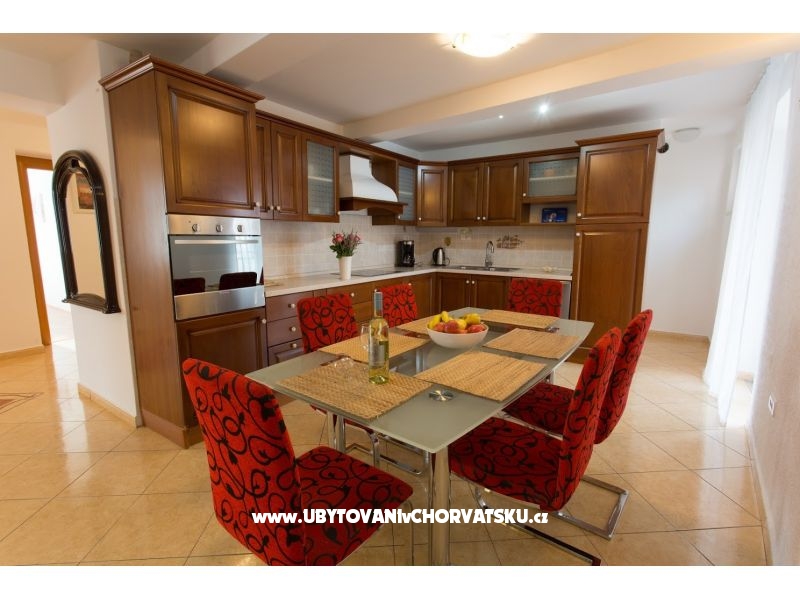 Spacious Appartement in City Center  – Ferienwohnung Split, Kroatien – Foto 4