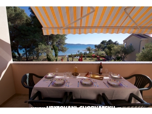 Appartements Becky - Sukoan Croatie