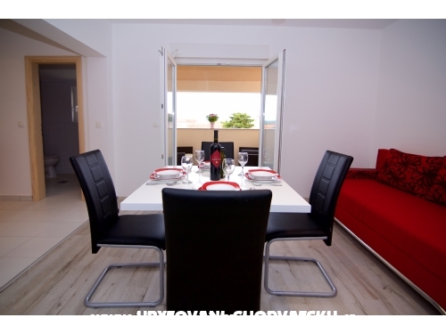 Appartements Becky - Sukoan Croatie