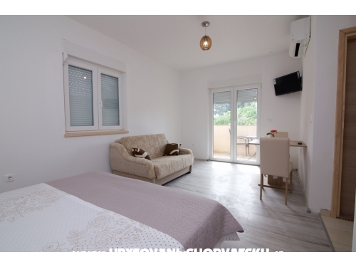 Appartements Becky - Sukoan Croatie